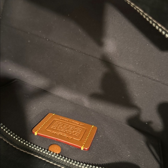 Coach Empire 28 Loved Leather - Picture 7 of 7